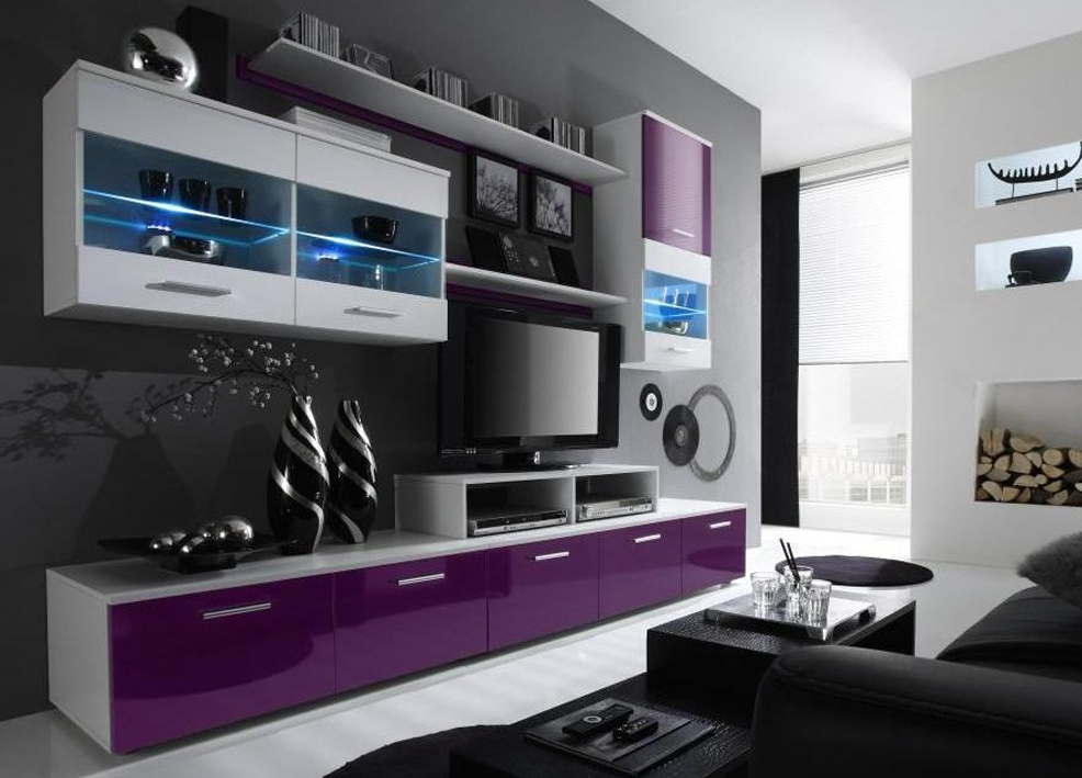 moderna fialova obyvacia stena_LOGO II biela fialovy lesk